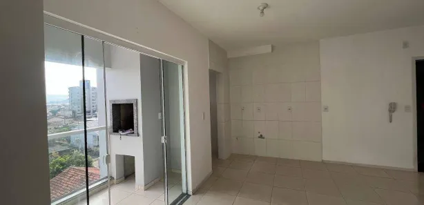 Apartamento com 2 Quartos para alugar, 64m² no Centro, Navegantes