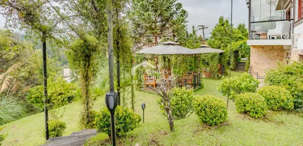 Loja / Salão / Ponto Comercial à venda, 392m² no Jardim do Embaixador, Campos do Jordão