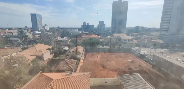 Conjunto Comercial / Sala para alugar, 42m² no Centro, Arapongas
