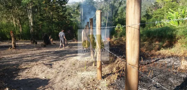 Terreno / Lote / Condomínio à venda, 650m² no Jardim Flórida, Embu das Artes