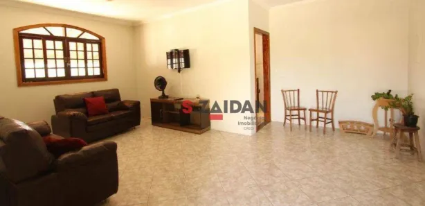 Fazenda / Sítio / Chácara com 4 Quartos à venda, 206m² no Colinas do Piracicaba (Ártemis), Piracicaba