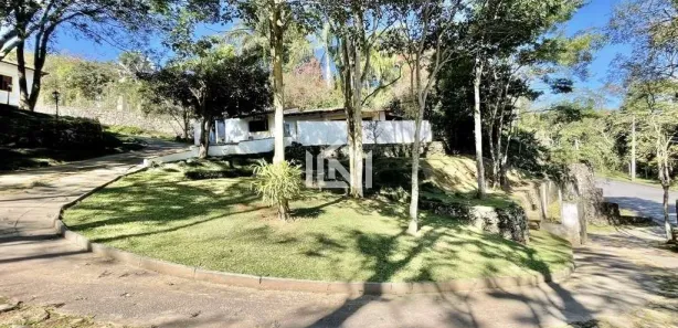 Casa de Condomínio com 4 Quartos à venda, 488m² no Moinho Velho, Embu das Artes
