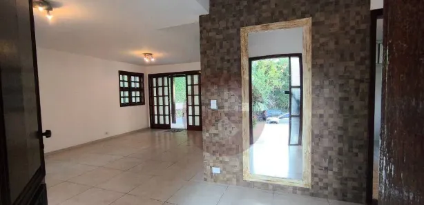 Casa de Condomínio com 5 Quartos para venda ou aluguel, 278m² no Altos de São Fernando, Jandira