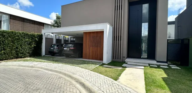 Casa de Condomínio com 5 Quartos à venda, 209m² no SIM, Feira de Santana