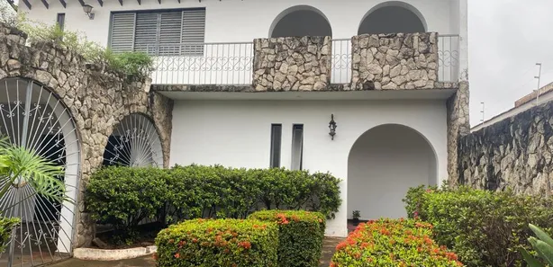 Sobrado com 4 Quartos à venda, 180m² no Parque Industrial, São José do Rio Preto