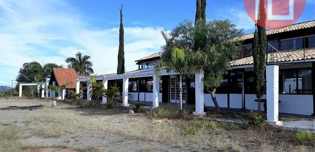 Loja / Salão / Ponto Comercial para venda ou aluguel, 4020m² no , Bragança Paulista