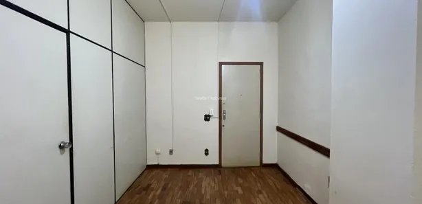Conjunto Comercial / Sala à venda, 41m² no Centro, Juiz de Fora