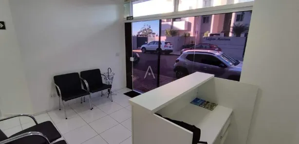 Conjunto Comercial / Sala para alugar, 80m² no Tocantins, Toledo