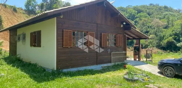 Fazenda / Sítio / Chácara com 3 Quartos à venda, 80m² no , Águas Mornas