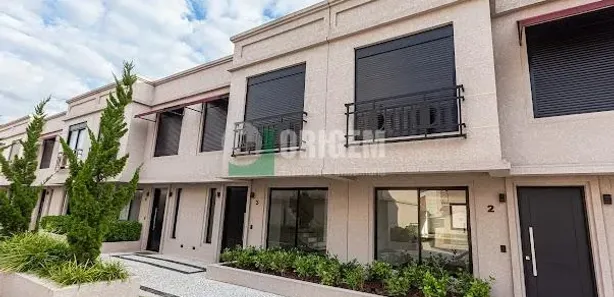 Casa de Condomínio com 3 Quartos para alugar, 157m² no Jardim Social, Curitiba
