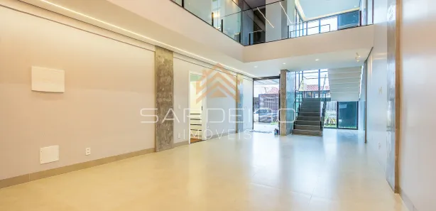 Sobrado com 4 Quartos à venda, 285m² no Guará II, Brasília