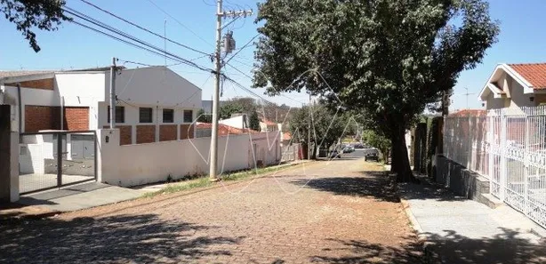Galpão / Depósito / Armazém à venda, 722m² no Centro, Araraquara