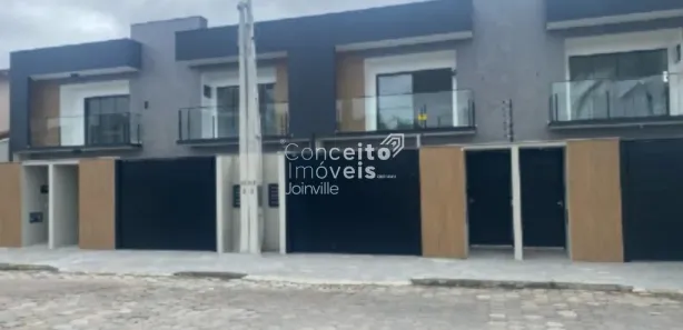 Sobrado com 3 Quartos à venda, 195m² no Floresta, Joinville