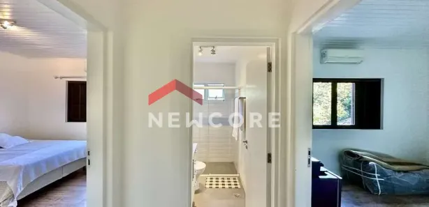 Casa de Condomínio com 3 Quartos à venda, 357m² no Chácara dos Lagos, Carapicuíba