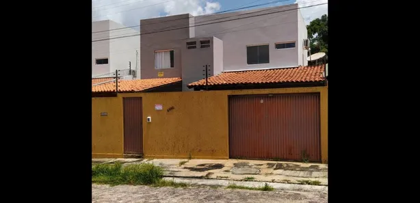 Sobrado com 4 Quartos à venda, 204m² no Vale Quem Tem, Teresina