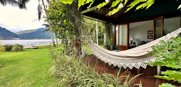 Casa de Condomínio com 3 Quartos à venda, 150m² no Retiro (Cunhambebe), Angra dos Reis