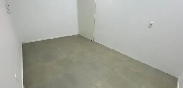 Conjunto Comercial / Sala para alugar, 51m² no Universitário, Chapecó