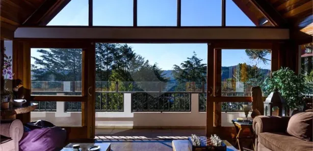 Loja / Salão / Ponto Comercial com 15 Quartos à venda, 1500m² no Vila Inglesa, Campos do Jordão