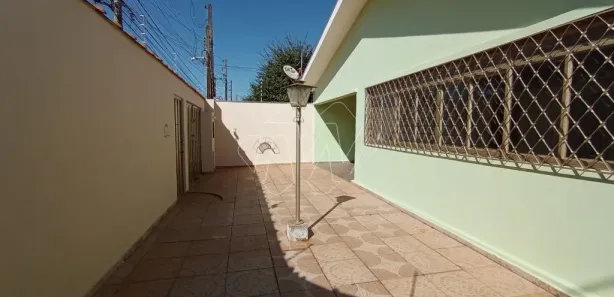 Casa com 3 Quartos para venda ou aluguel, 161m² no Vila Velosa, Araraquara