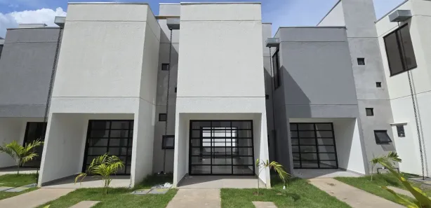 Casa com 2 Quartos para alugar, 60m² no Ponta Negra, Manaus