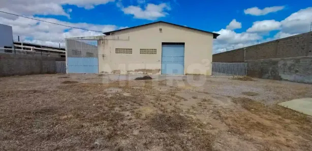 Galpão / Depósito / Armazém à venda, 1950m² no Atrás da Banca, Petrolina