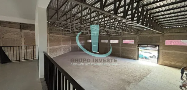 Galpão / Depósito / Armazém para alugar, 700m² no Centro, Araraquara