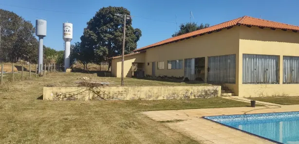 Casa de Condomínio com 2 Quartos para alugar, 200m² no Condomínio Águas da serra, Hidrolândia