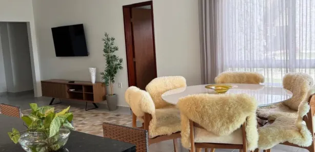 Casa de Condomínio com 4 Quartos para alugar, 170m² no , Bananeiras