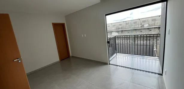 Sobrado com 3 Quartos à venda, 107m² no Papagaio, Feira de Santana