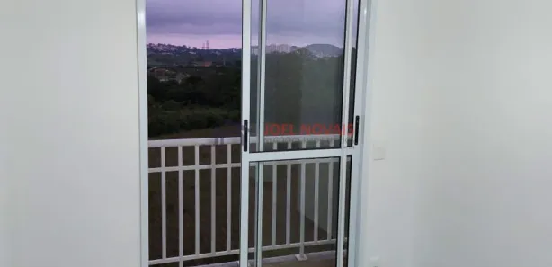 Casa de Condomínio com 2 Quartos para alugar, 47m² no Vila Mogilar, Mogi das Cruzes