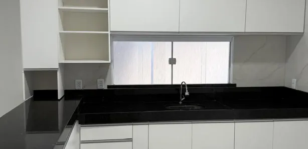 Casa de Condomínio com 3 Quartos para alugar, 200m² no Camara, Aquiraz