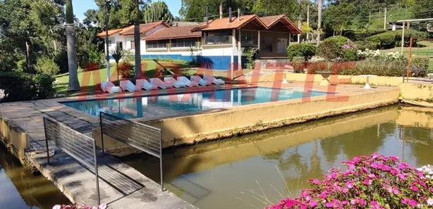 Fazenda / Sítio / Chácara com 4 Quartos à venda, 900m² no , Mairinque