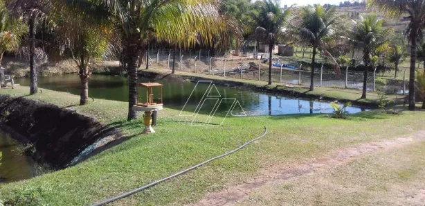 Fazenda / Sítio / Chácara com 2 Quartos para alugar, 350m² no Parque Serra Dourada, Marília