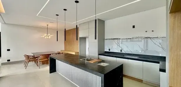 Casa de Condomínio com 4 Quartos à venda, 170m² no Jardim San Remo, Maringá