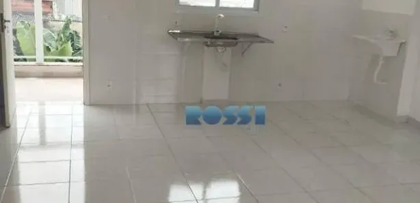 Kitnet com 1 Quarto para venda ou aluguel, 28m² no Vila Bela, São Paulo