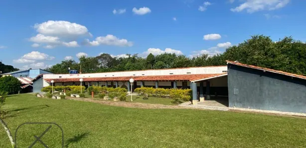 Fazenda / Sítio / Chácara para alugar, 1100m² no Vila Garcia (São Silvestre), Jacareí