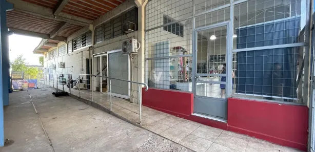Loja / Salão / Ponto Comercial com 3 Quartos à venda, 266m² no São José, Santa Maria