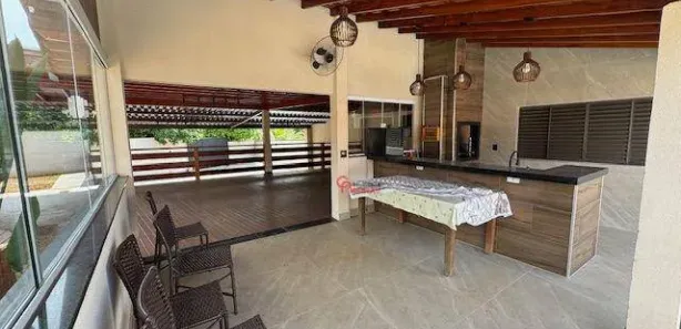 Fazenda / Sítio / Chácara com 2 Quartos para venda ou aluguel, 240m² no Jardim Lagoa Nova, Limeira