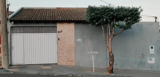 Casa com 2 Quartos para alugar, 200m² no Jardim Prudentino, Presidente Prudente