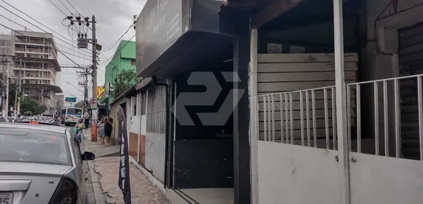Loja / Salão / Ponto Comercial à venda, 313m² no Centro, Nilópolis