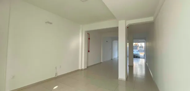 Conjunto Comercial / Sala para alugar, 64m² no Palmital, Chapecó