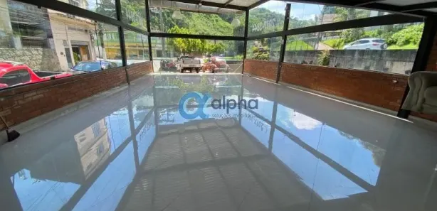 Loja / Salão / Ponto Comercial para alugar, 115m² no Bingen, Petrópolis