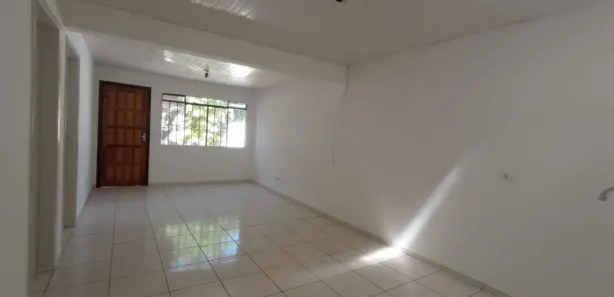Casa com 2 Quartos para alugar, 52m² no Água Verde, Curitiba