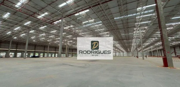 Galpão / Depósito / Armazém para alugar, 5527m² no Loteamento Industrial Coral, Mauá