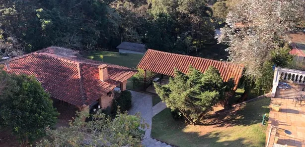 Fazenda / Sítio / Chácara com 7 Quartos à venda, 9000m² no , Mairinque