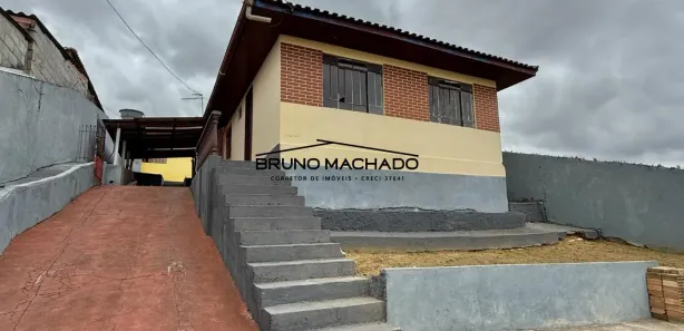Casa com 3 Quartos para alugar, 480m² no Roça Grande, Colombo