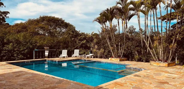 Fazenda / Sítio / Chácara com 3 Quartos para venda ou aluguel, 5465m² no Condomínio Lagoinha, Jacareí