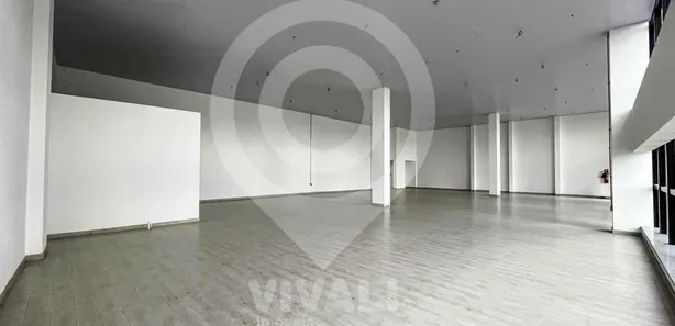 Loja / Salão / Ponto Comercial à venda, 353m² no Vila Brasileira, Itatiba