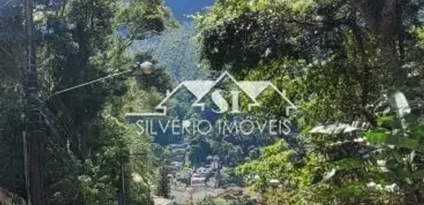 Terreno / Lote / Condomínio à venda, 348m² no Retiro, Petrópolis