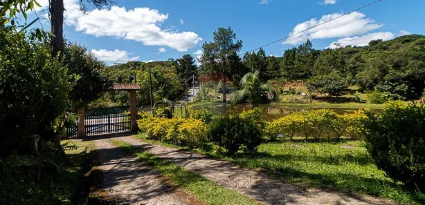 Fazenda / Sítio / Chácara com 10 Quartos à venda, 2000m² no Lagoa Grande, Embu-Guaçu